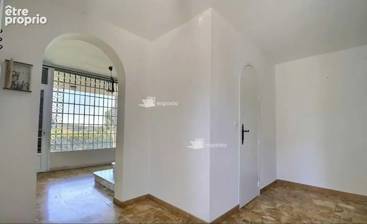 Le Castellet  Propriété de caractère au potentiel exceptionnel, au coeur d'un écrin de nature - 860 000 euros - photo 10