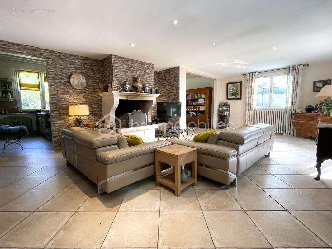 A Vendre / Propriété bucolique à Germigny L'évêque 263 m2 - photo 9