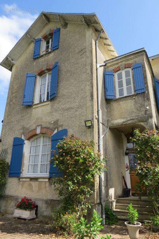 Maison à FONTENAY-LE-COMTE