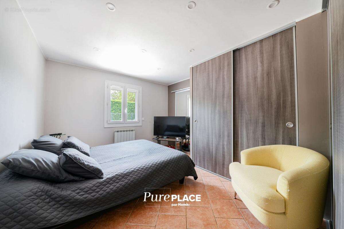 Maison/Villa T6 de 157 m² à Bouc-Bel-Air 13320 - photo 15