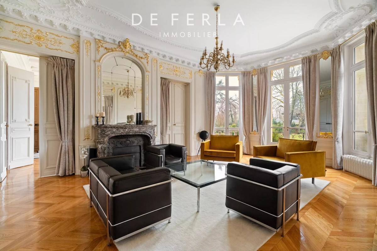 Maison à LE VESINET