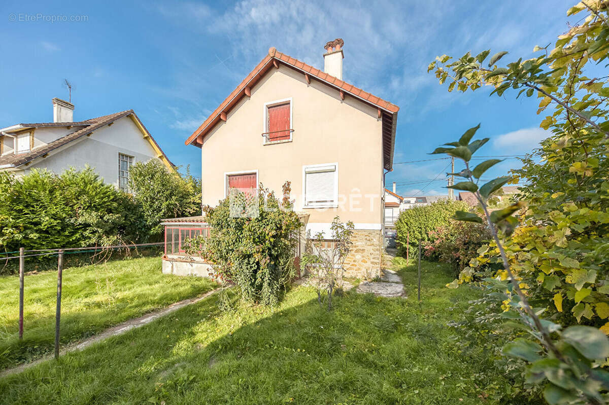 Maison à PONTAULT-COMBAULT