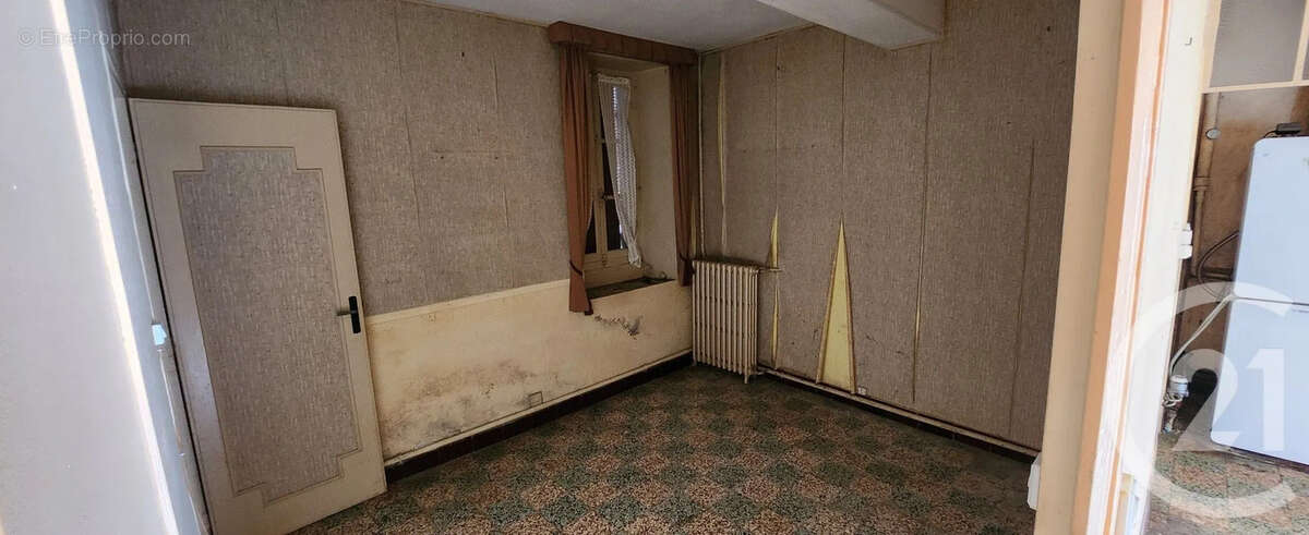 Maison à CERVON