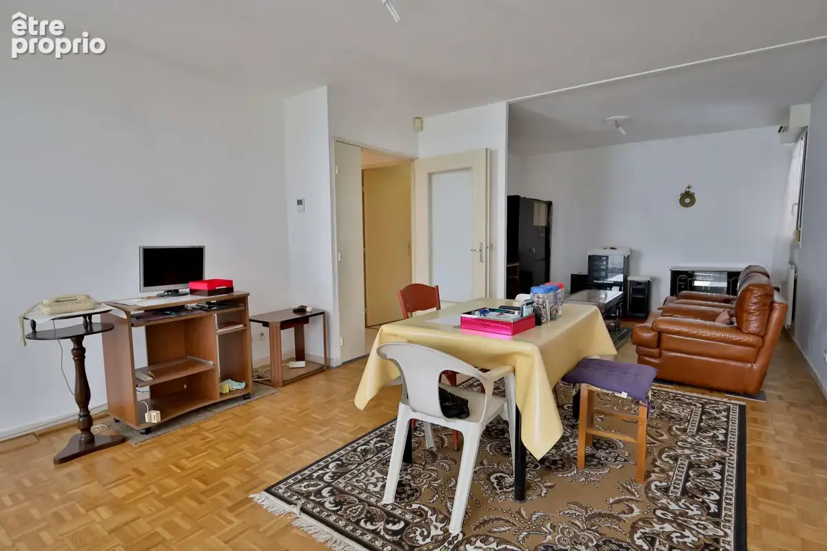 Appartement type T3 - 76,56 m2 habitables (loi carrez) - BALCON - GARAGE. - photo 3