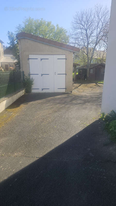 Maison à BELLAC