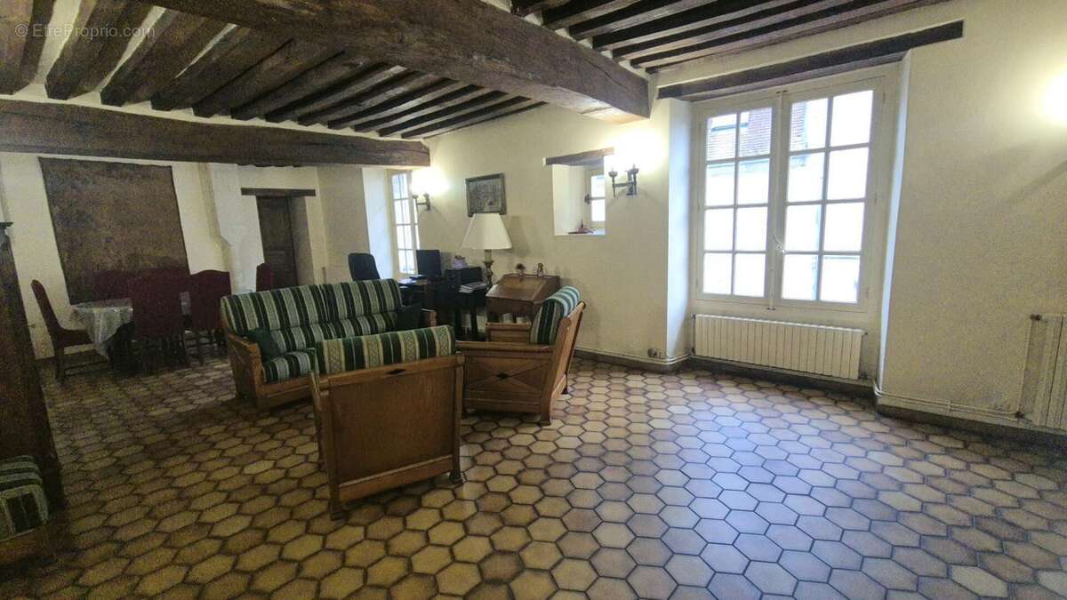 Maison à CREPY-EN-VALOIS
