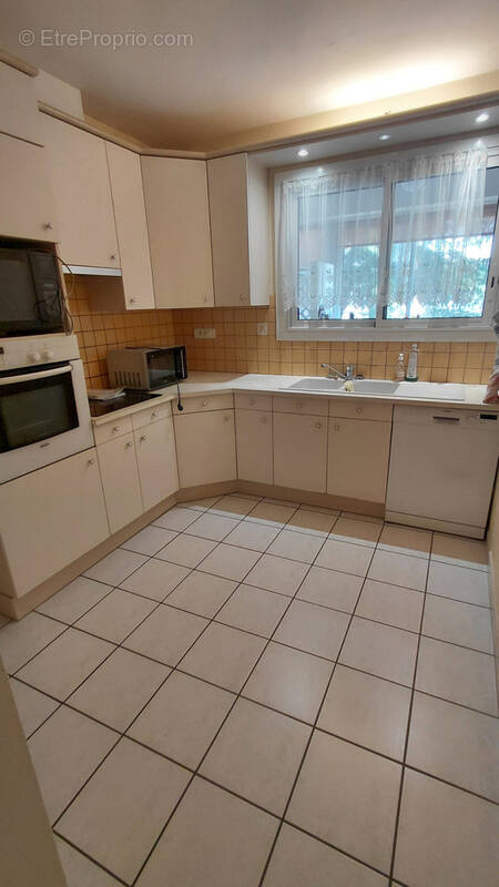 Appartement à PIERRELATTE
