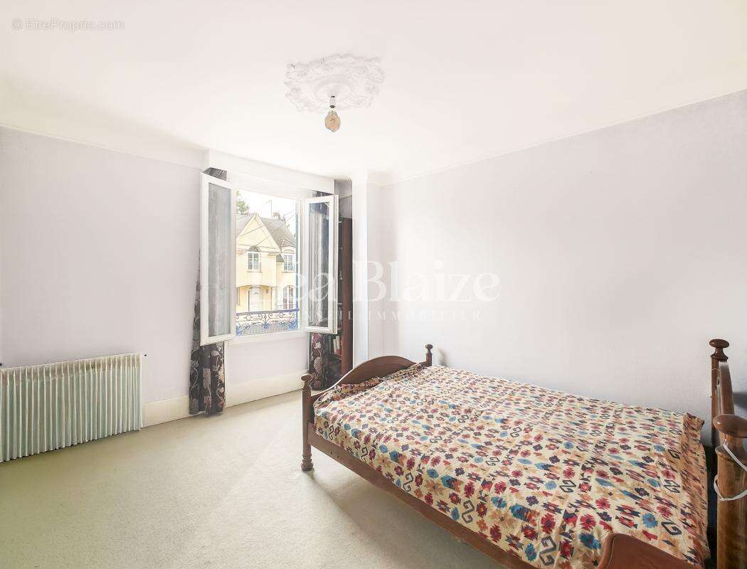 Maison à SARTROUVILLE