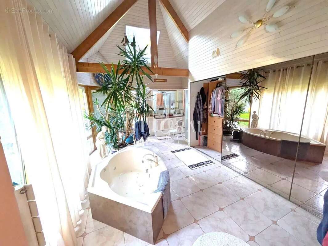 Maison à PLOUGONVELIN