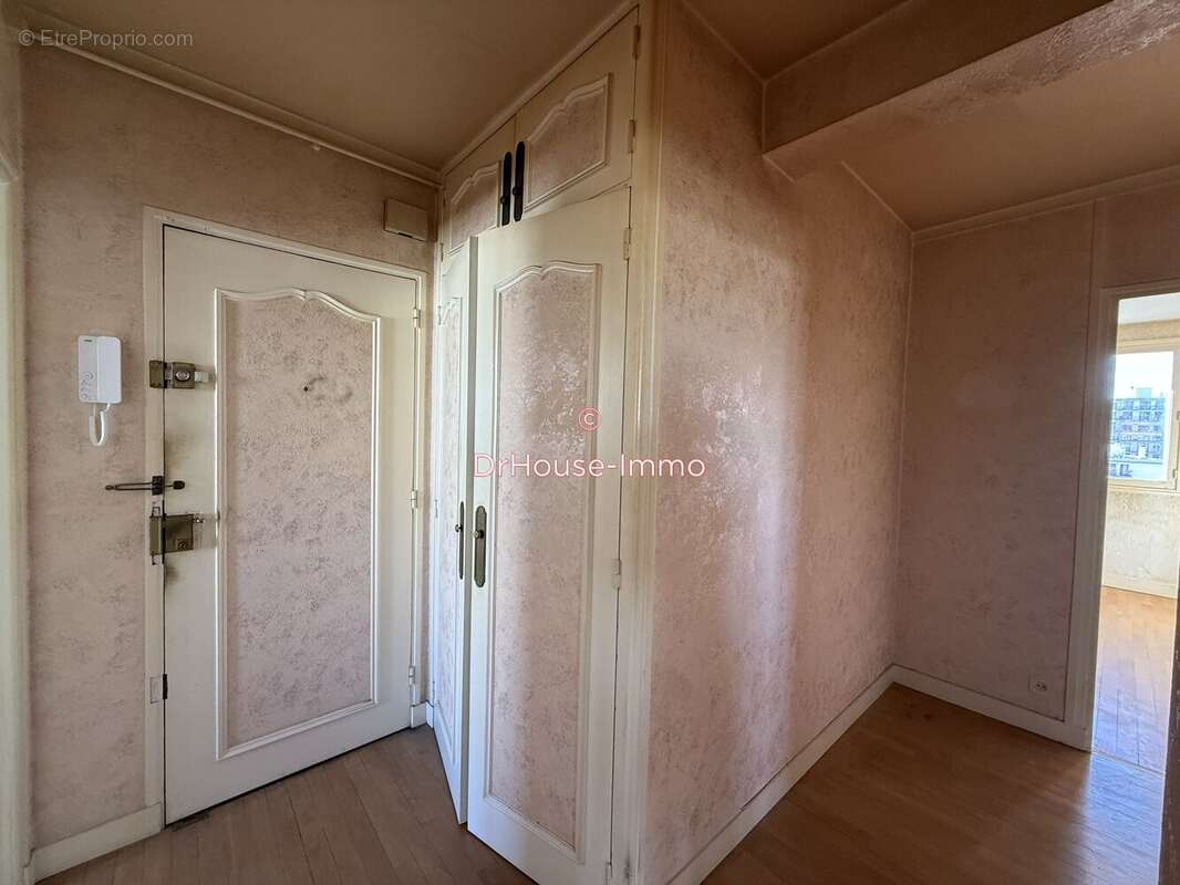 Appartement 81 m² à Troyes  - photo 20
