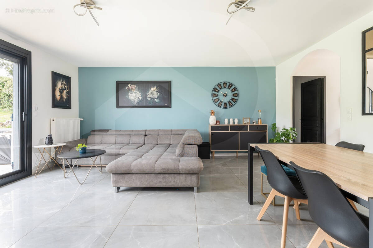 Maison à CAUVILLE-SUR-MER