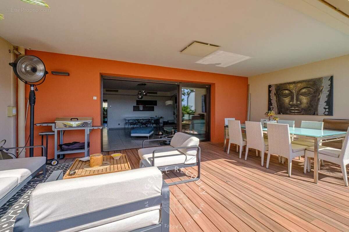 Appartement à MARSEILLE-8E