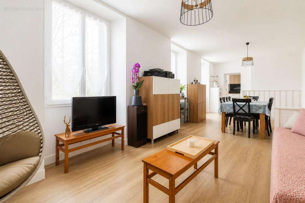 Lumineux T4 de 95 m² à La Ferté-Alais - photo 7