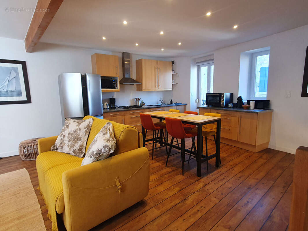 Appartement à LOCMARIAQUER