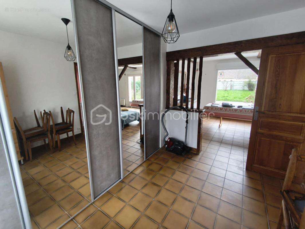 Maison à PICAUVILLE