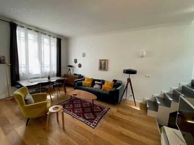 Appartement à PARIS-12E