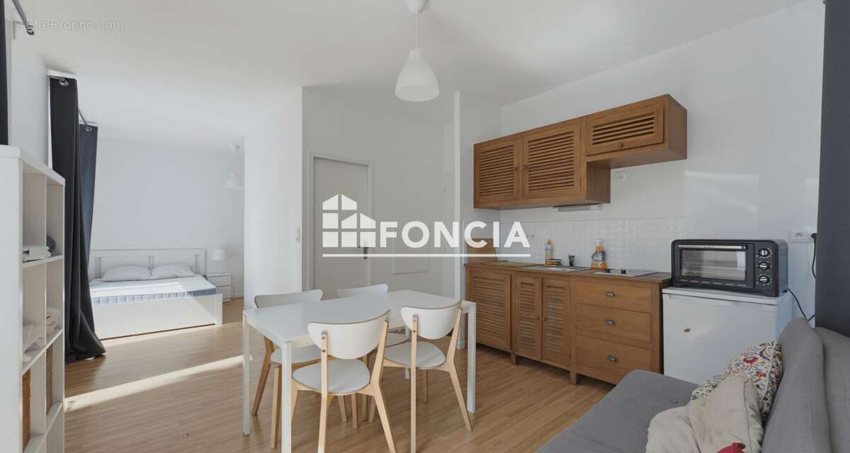 Les CHARTRONS – T1 de 29 m², lumineux, transformable en T2 - photo 2