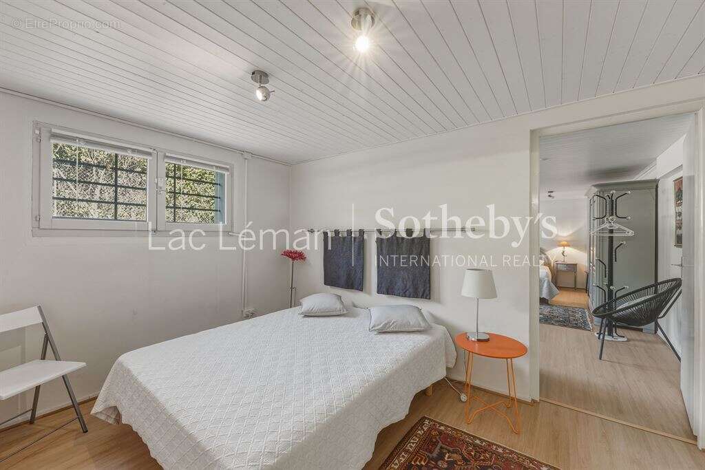 Maison à CHENS-SUR-LEMAN