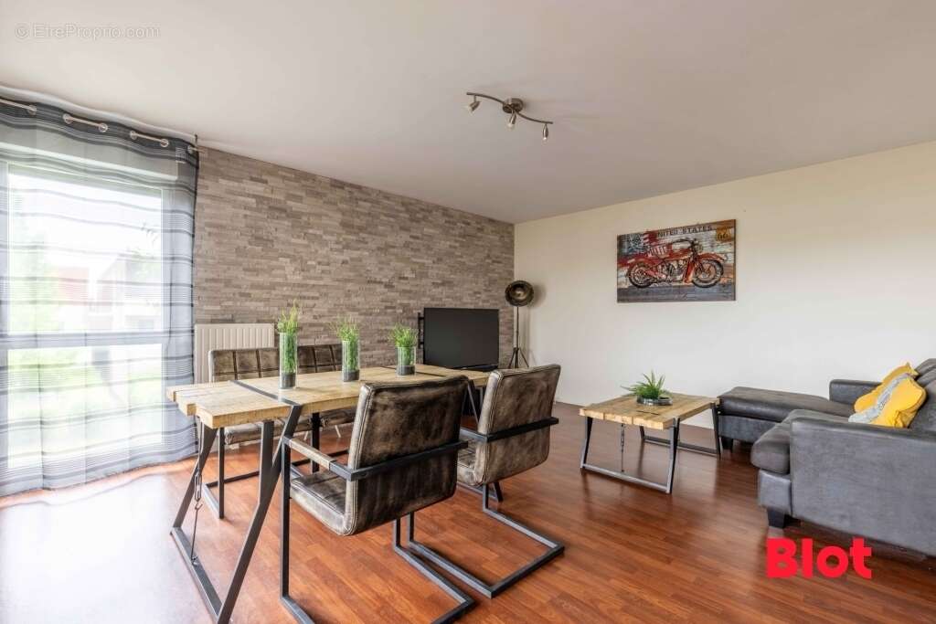 Appartement à NOYAL-SUR-VILAINE