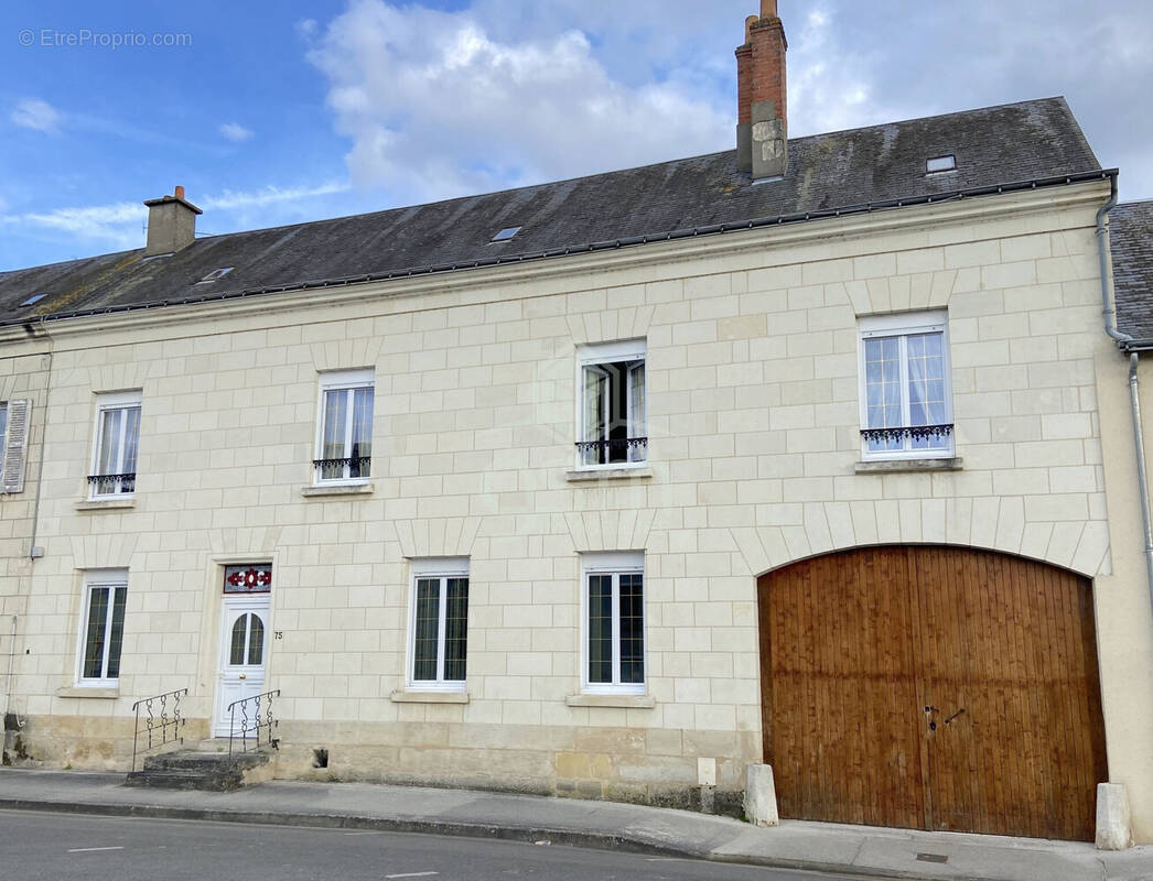 Maison à SAINTE-MAURE-DE-TOURAINE