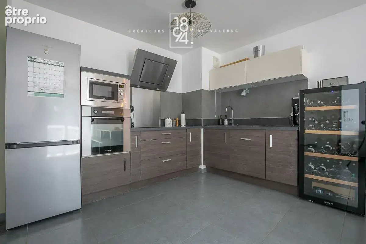 A vendre appartement T3 moderne avec terrasse ET PARKING DOUBLE EN SOUS SOL - photo 11