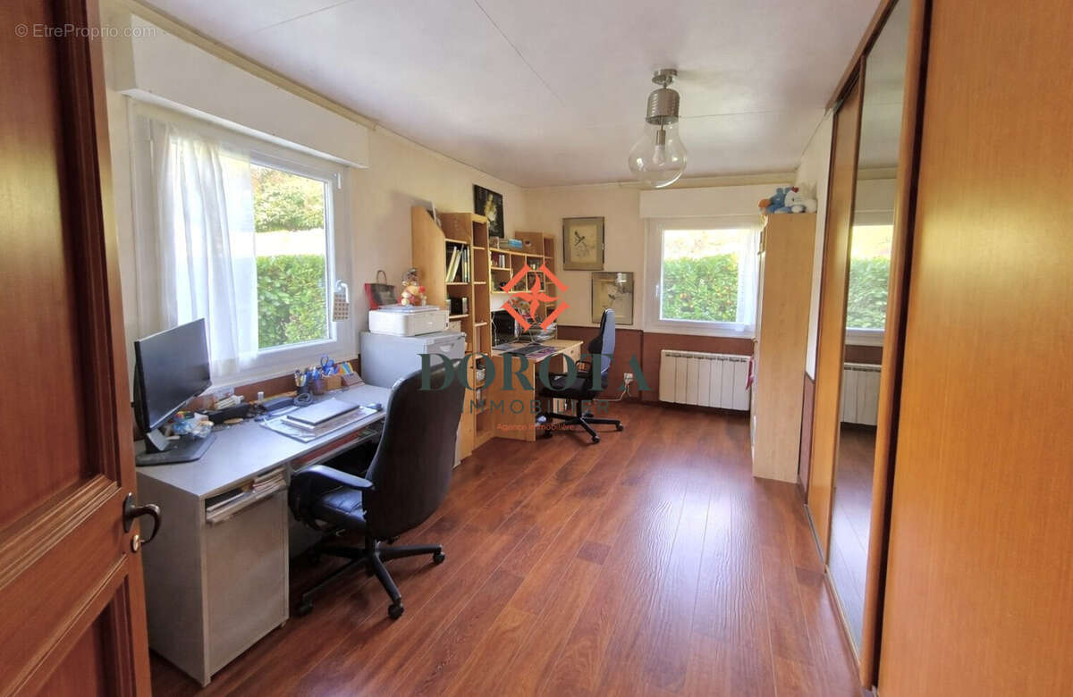 Maison à NOTRE-DAME-DE-MESAGE