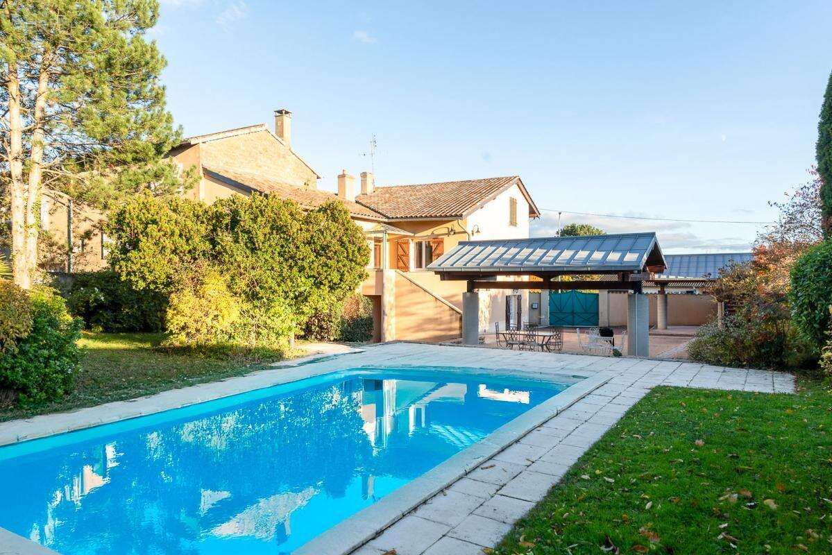 Maison familiale avec piscine et grand terrain - photo 5