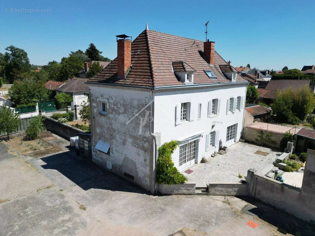 Maison à GANNAT
