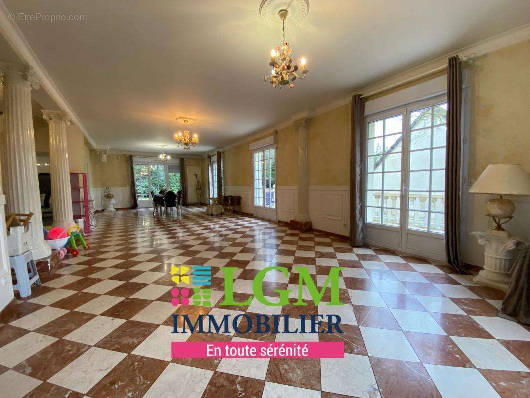 Appartement à SARCELLES