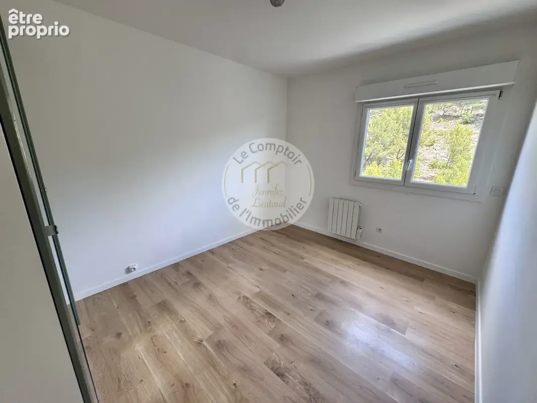 Super rouvière : t4 rénové avec vue mer exceptionnelle - photo 13