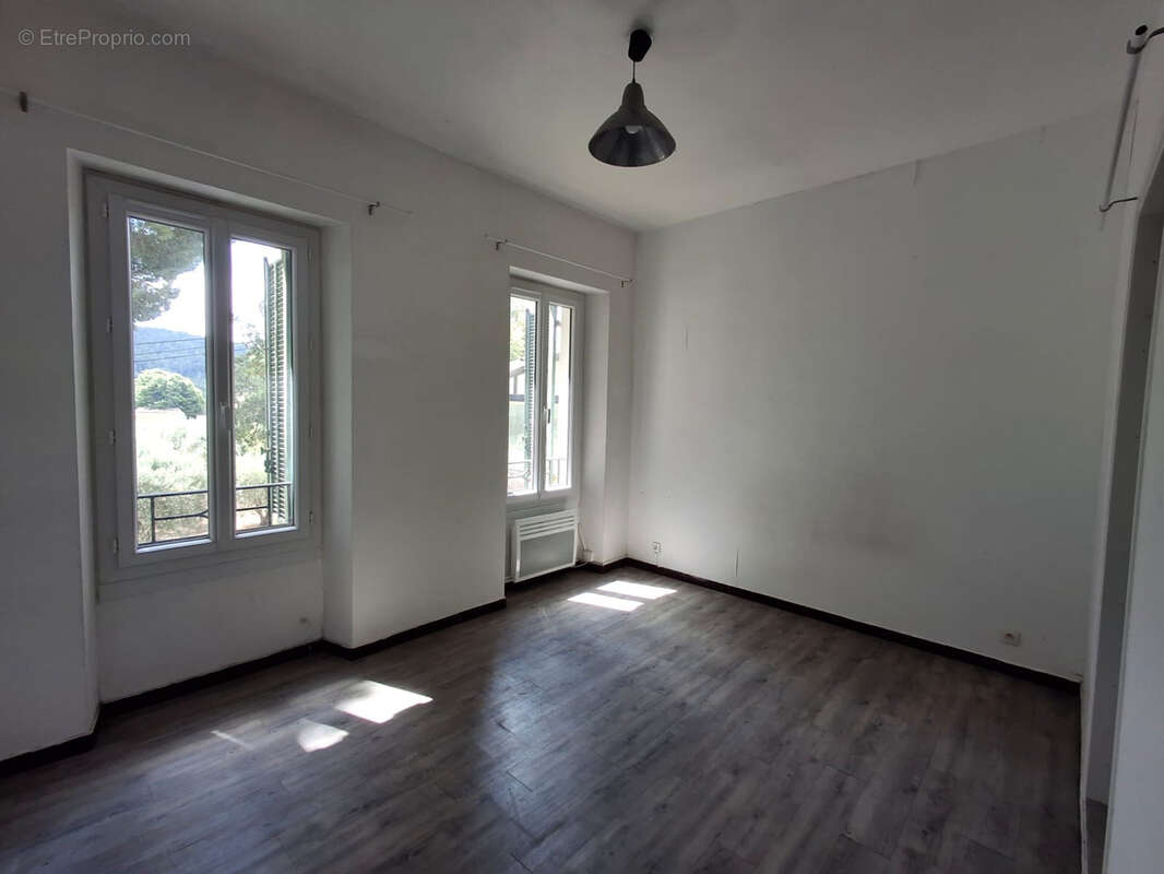 Maison à LE CASTELLET