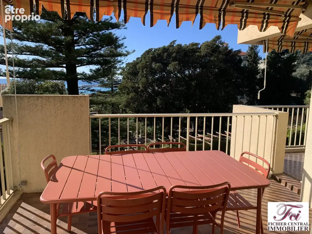 Appartement 58 m² à Menton  - photo 1