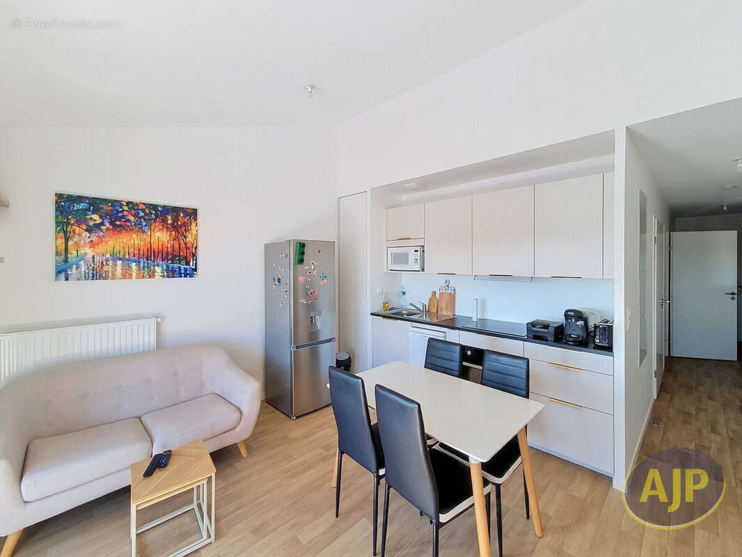Appartement Montaigu Vendee 2 pièce(s) 41.5 m2 - photo 3