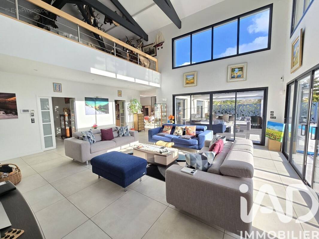 Photo 1 - Maison à CAMBLANES-ET-MEYNAC