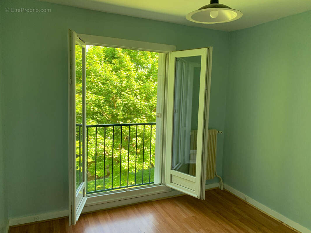 Appartement à SAINT-BRICE-SOUS-FORET