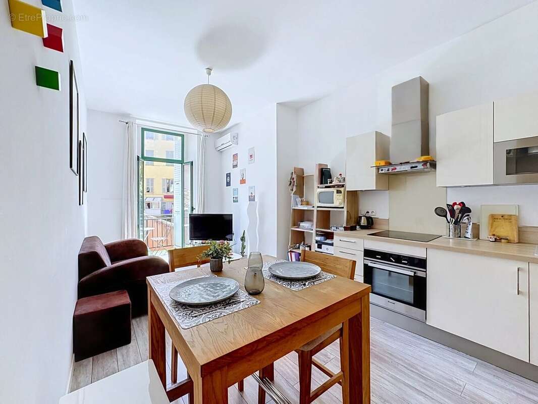 Bel appartement 2 pièces au Port de Nice - photo 2