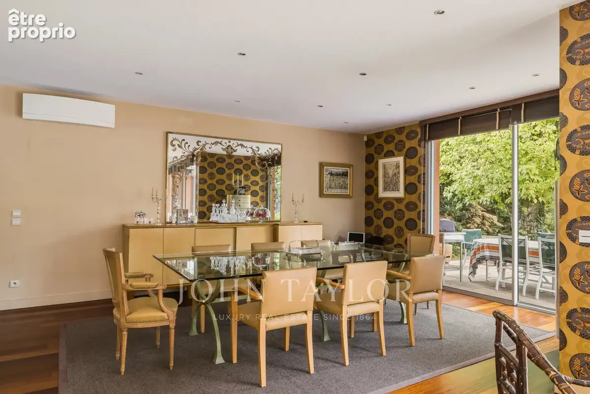 Villa d’architecte – parc paysager de 3 000 m² – piscine – pool house – dépendance - photo 8