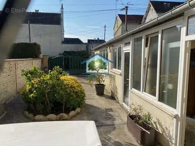 Maison à SOTTEVILLE-LES-ROUEN