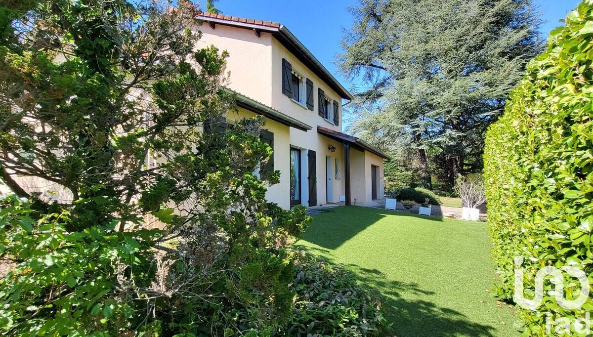 Photo 1 - Maison à SAINT-GENIS-LAVAL