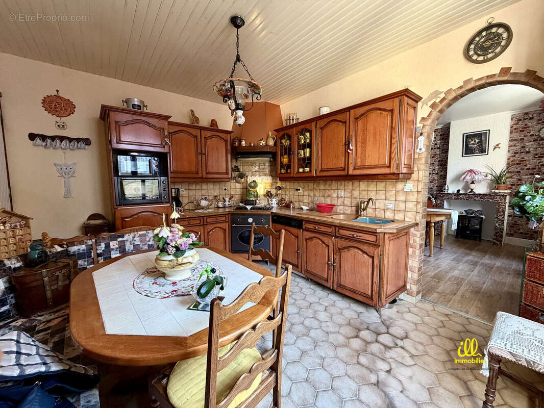 Maison à CHARLEVILLE-MEZIERES