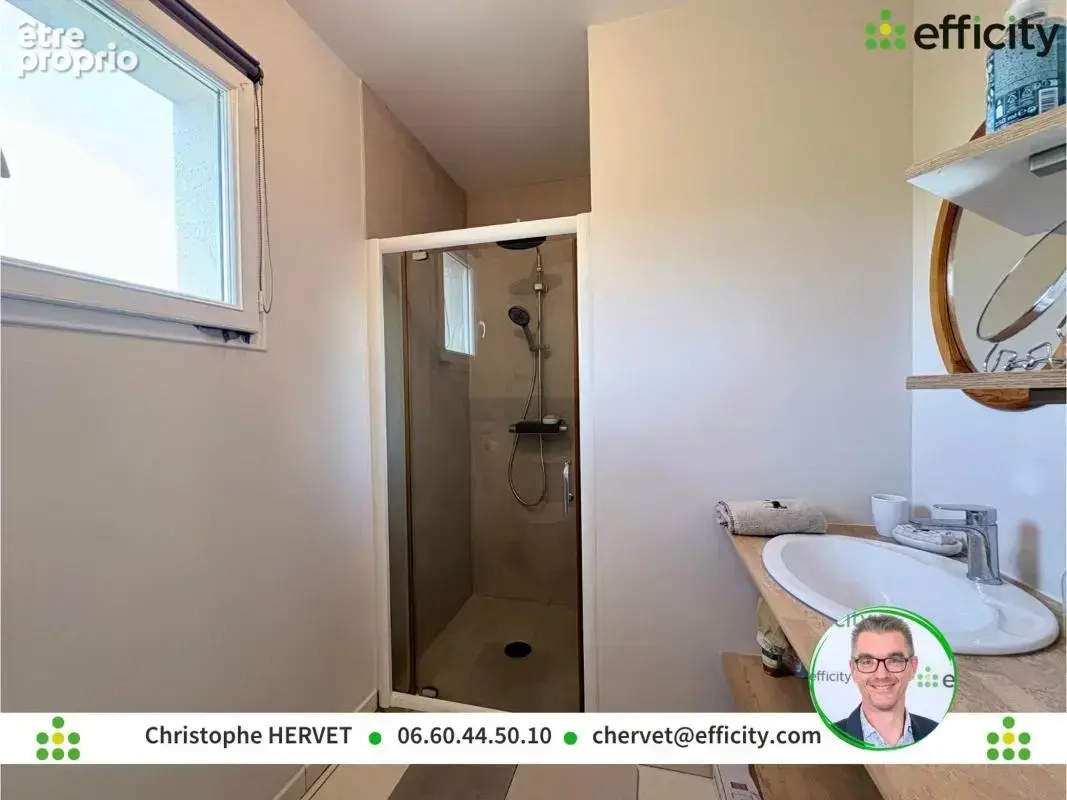 Maison 230 m² à Champniers  - photo 12