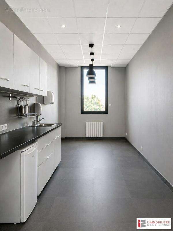 Bureaux a vendre - photo 9