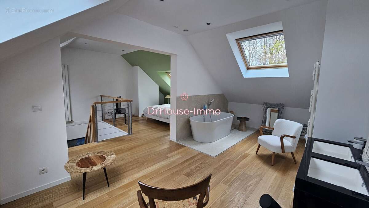 Maison 170 m² à Le Mans  - photo 8