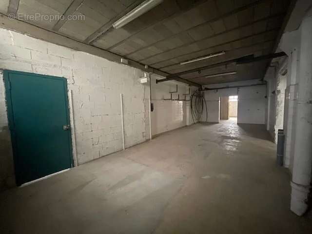 Commerce à SAINT-MARTIN-DE-VALGALGUES