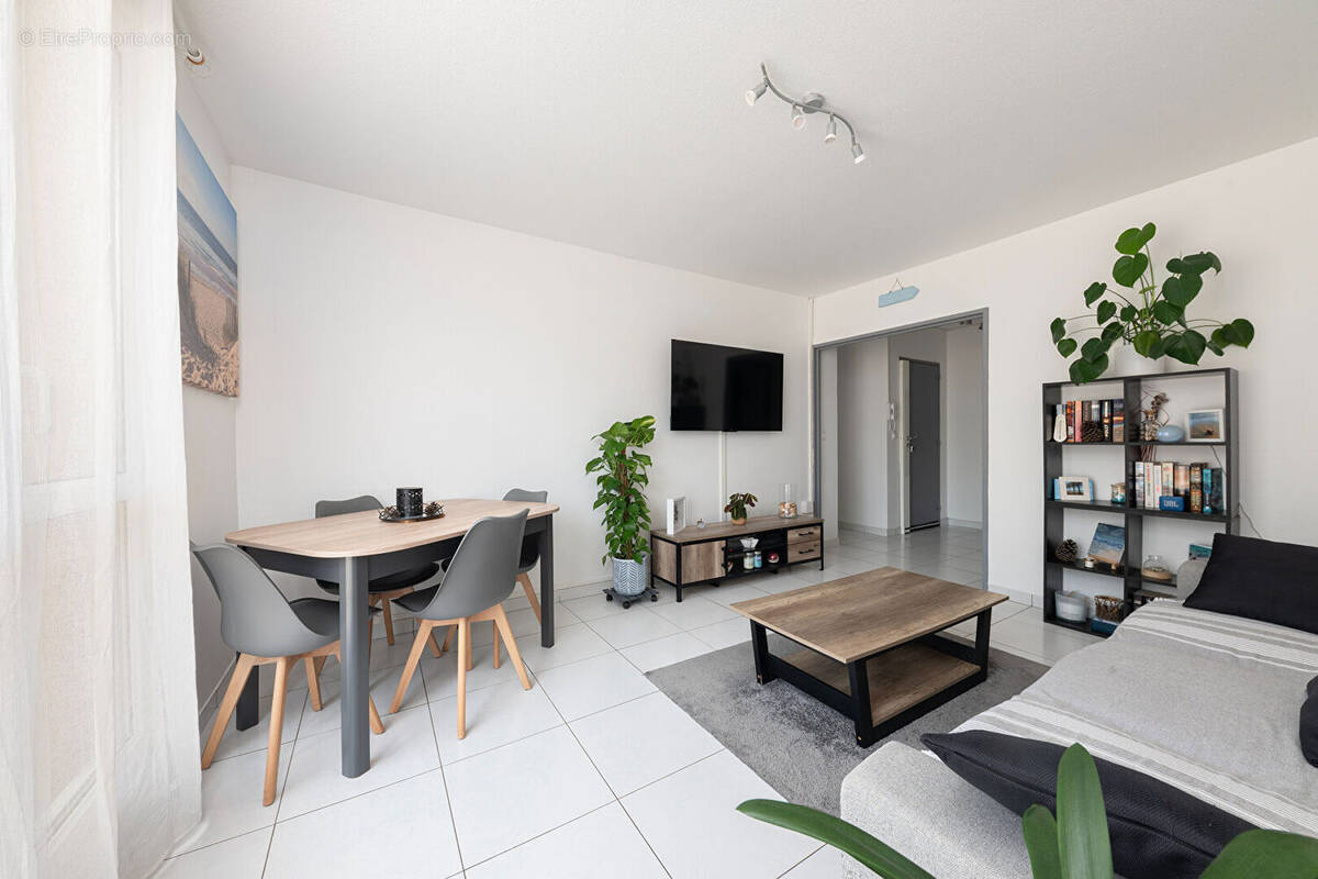 Appartement à BROU-SUR-CHANTEREINE