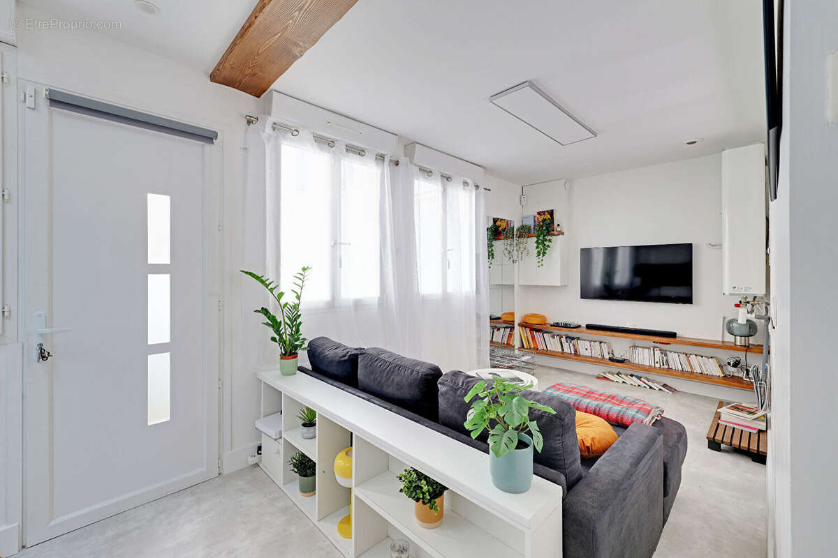 Appartement à PARIS-10E