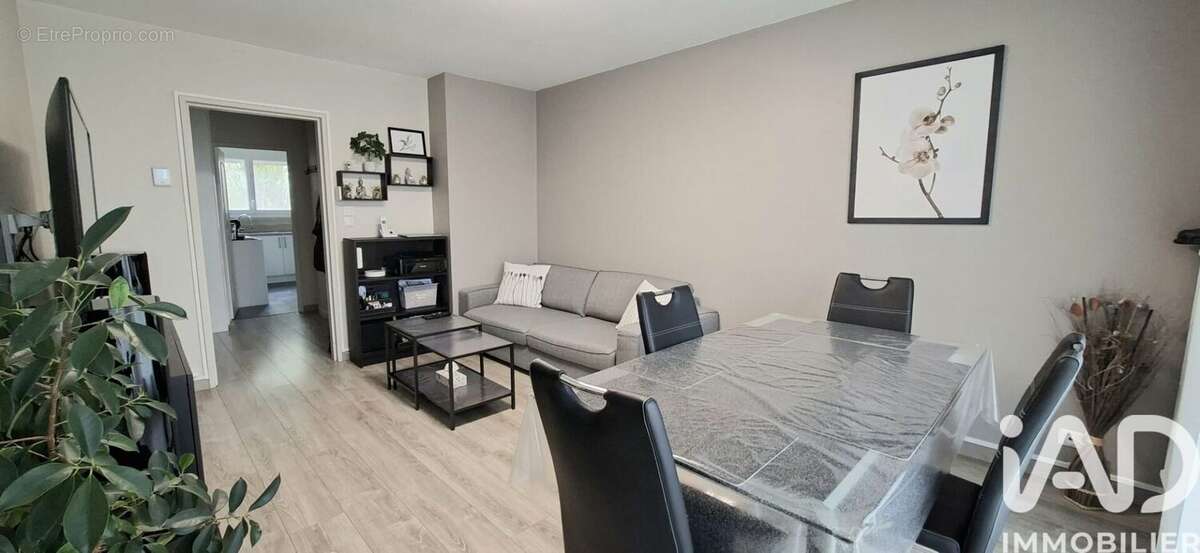 Photo 2 - Appartement à LIMEIL-BREVANNES