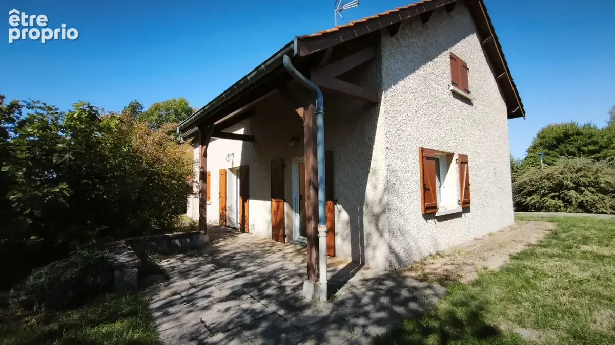 Maison à SAINT-DENIS-LES-BOURG
