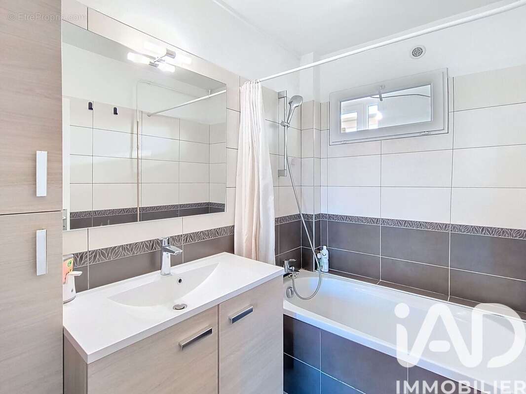 Photo 6 - Appartement à CRAPONNE