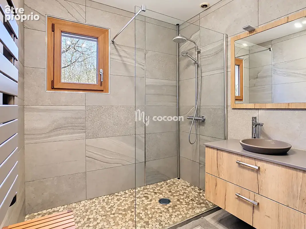 Maison - T6 - 177 m² - photo 9